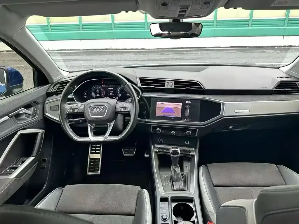 Audi Q3 — фото 2