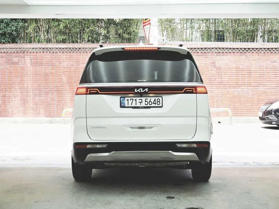 Kia Carnival — фото 7