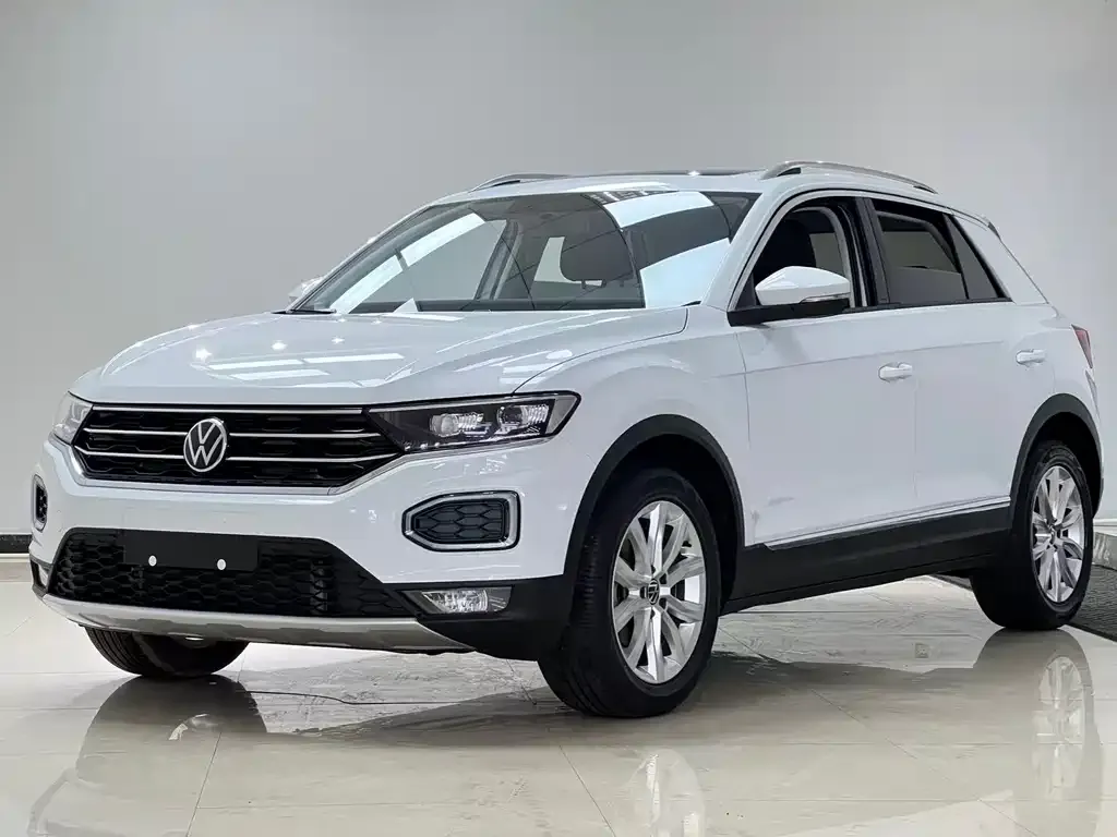 Volkswagen T-Roc — фото 1