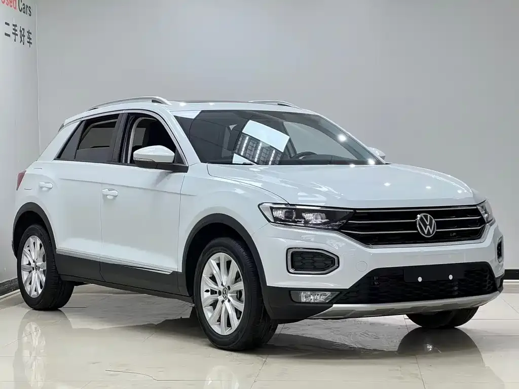 Volkswagen T-Roc — фото 9