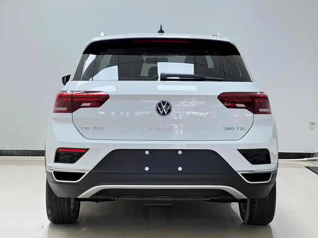 Volkswagen T-Roc — фото 2