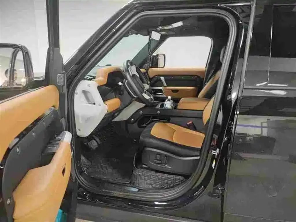 Land Rover Defender — фото 6