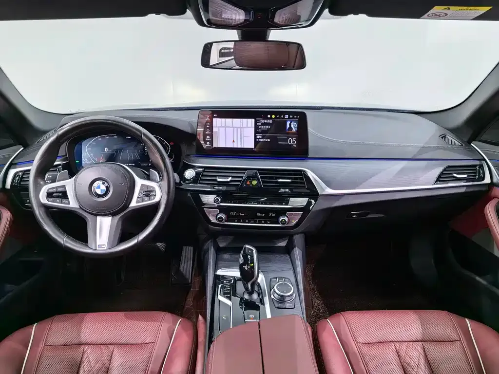 BMW 5 Series — фото 6