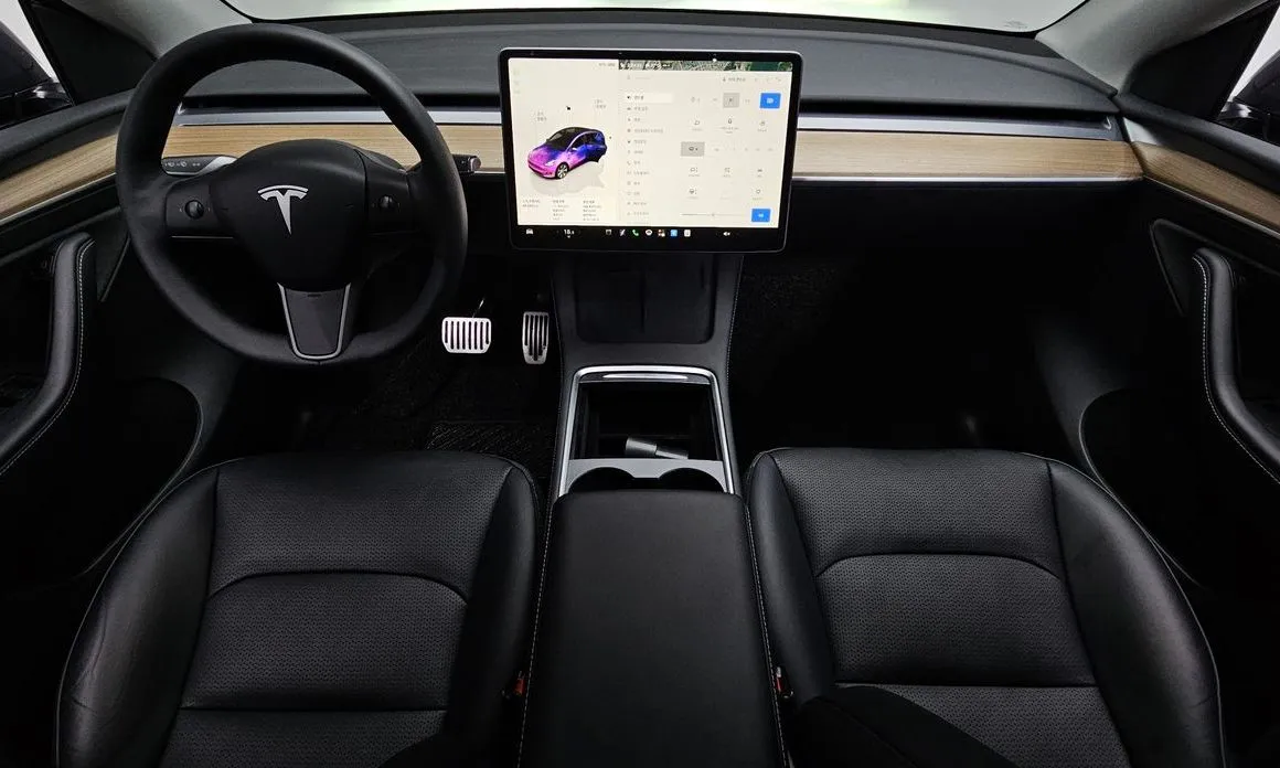 Tesla Model Y — фото 4