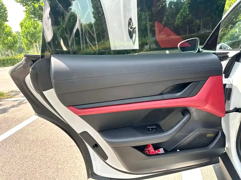 Porsche Taycan 2021 из CN, фото 8