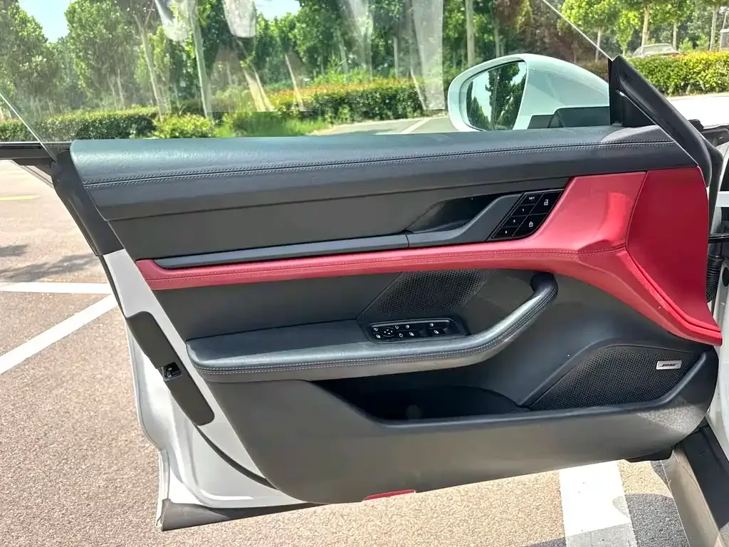 Porsche Taycan 2021 из CN, фото 9