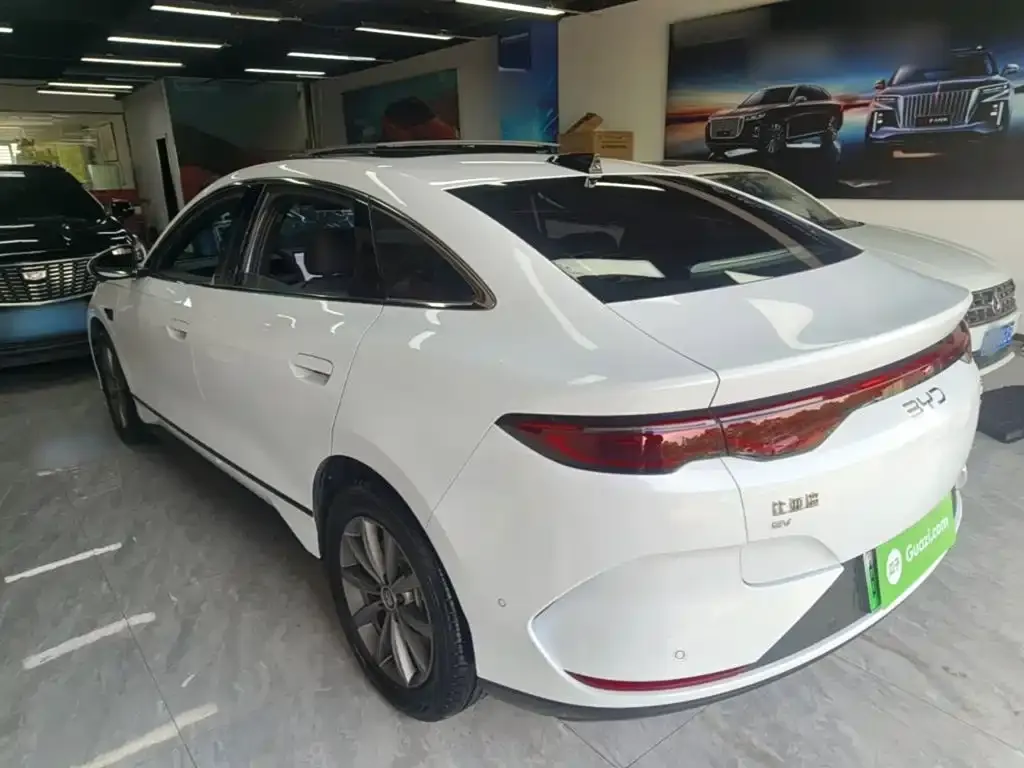 BYD Qin L — фото 10