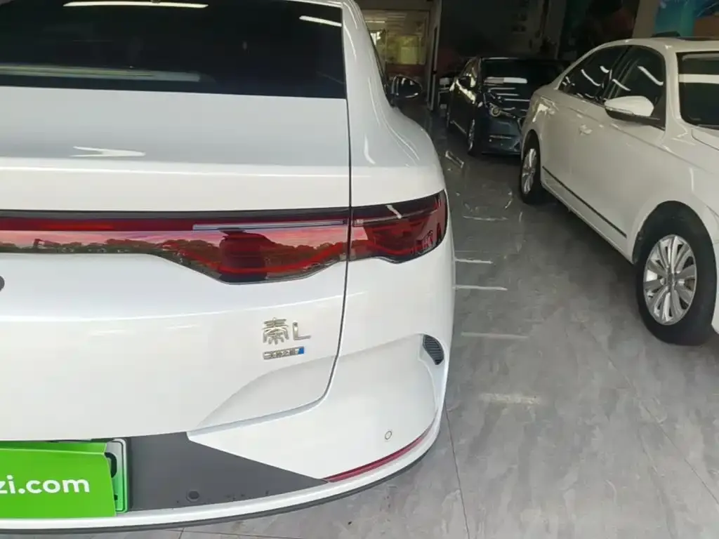 BYD Qin L — фото 2