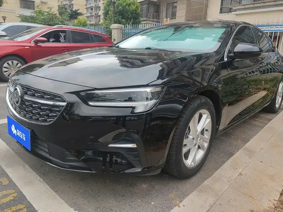 Buick Regal — фото 1
