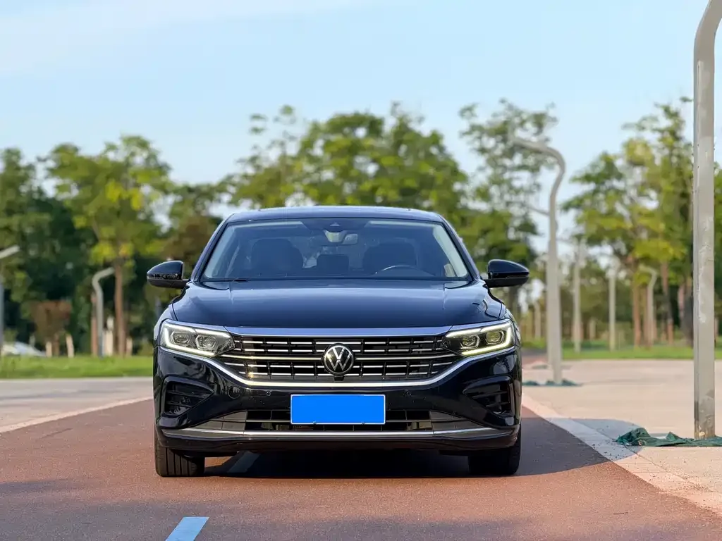 Volkswagen Passat — фото 5