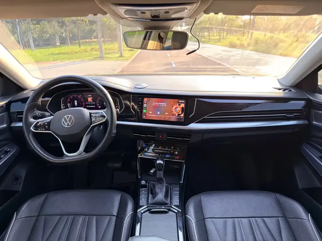 Volkswagen Passat — фото 7