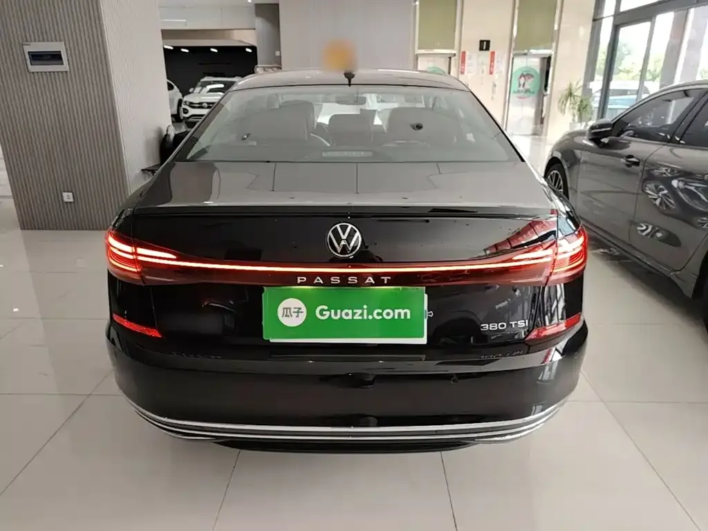 Volkswagen Passat — фото 5