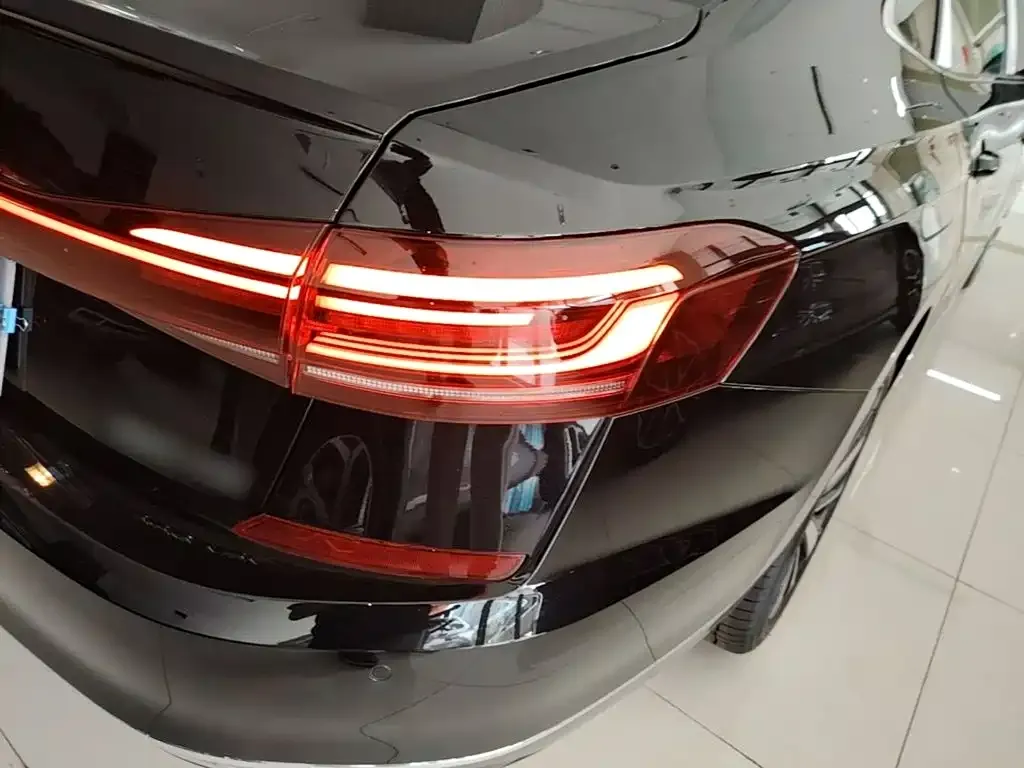 Volkswagen Passat — фото 2