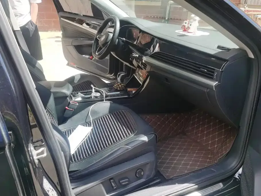 Volkswagen Passat — фото 7