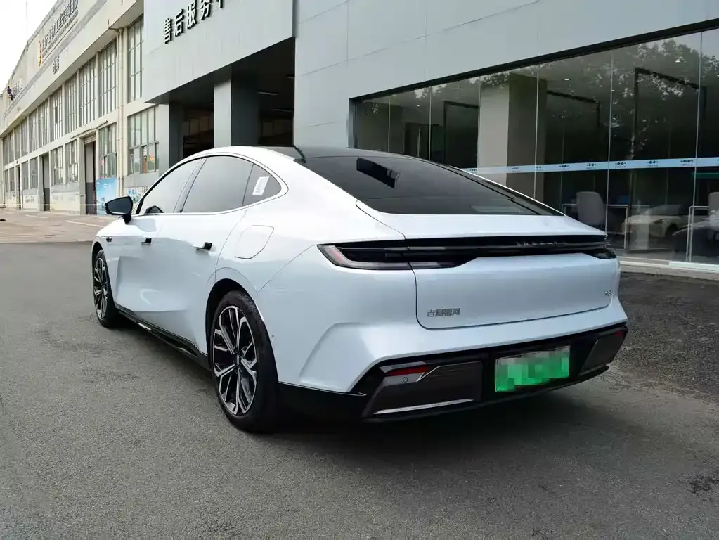 Geely Galaxy E8 2025 из CN, фото 8