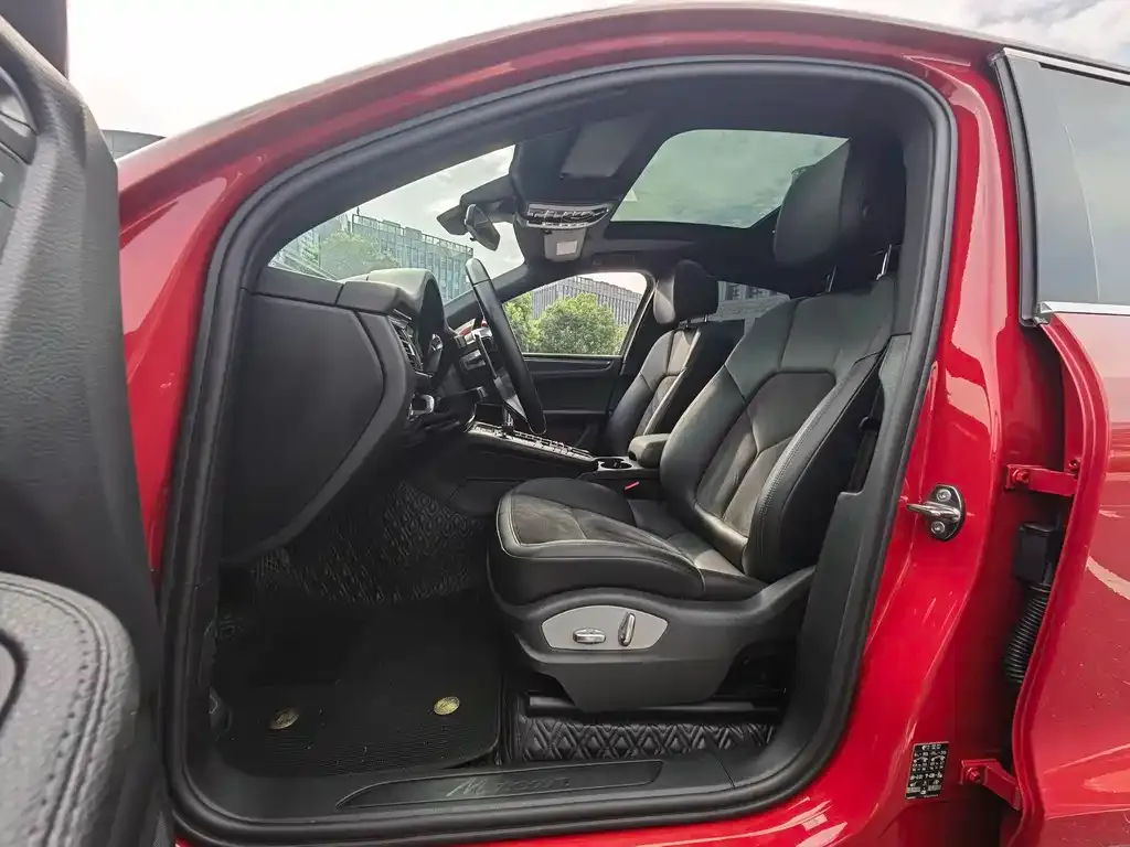 Porsche Macan 2022 из CN, фото 7