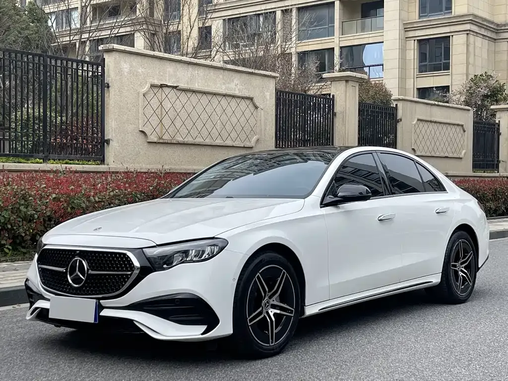 Mercedes-Benz E-Class (Import) — фото 1