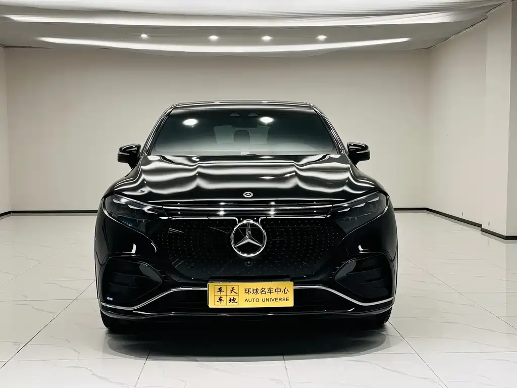 Mercedes-Benz EQS SUV — фото 7