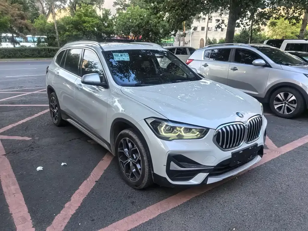 BMW X1 — фото 7