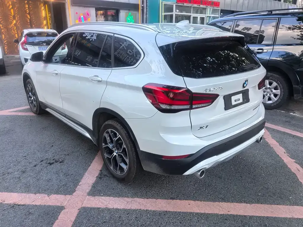 BMW X1 — фото 6