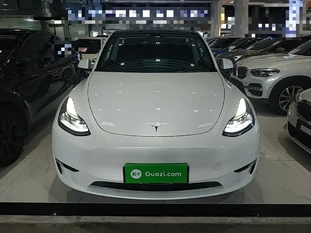 Tesla Model Y — фото 5
