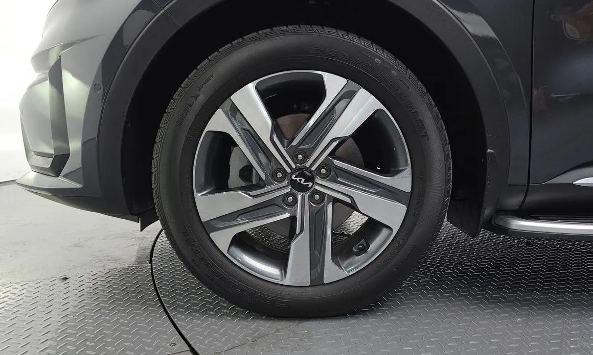 Kia Sorento — фото 10