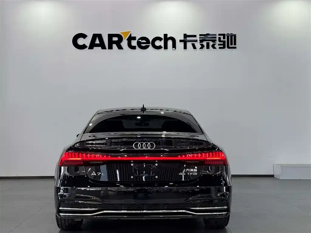 Audi A7L 2024 из CN, фото 7