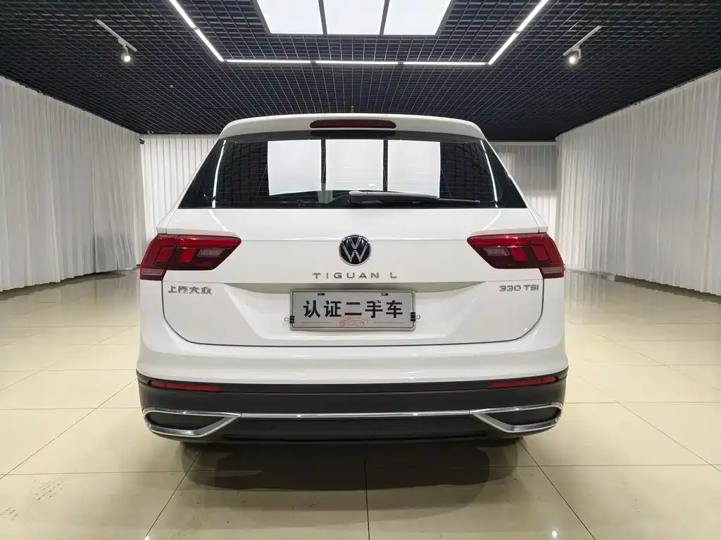 Volkswagen Tiguan L — фото 9