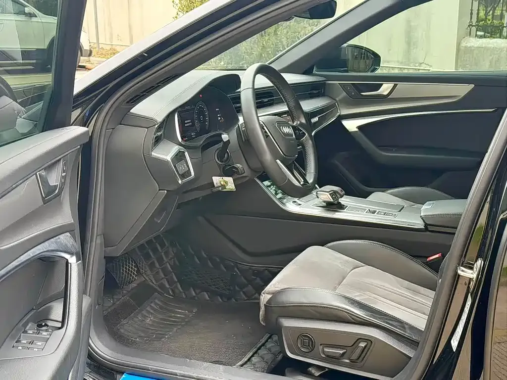 Audi A6L 2022 из CN, фото 3