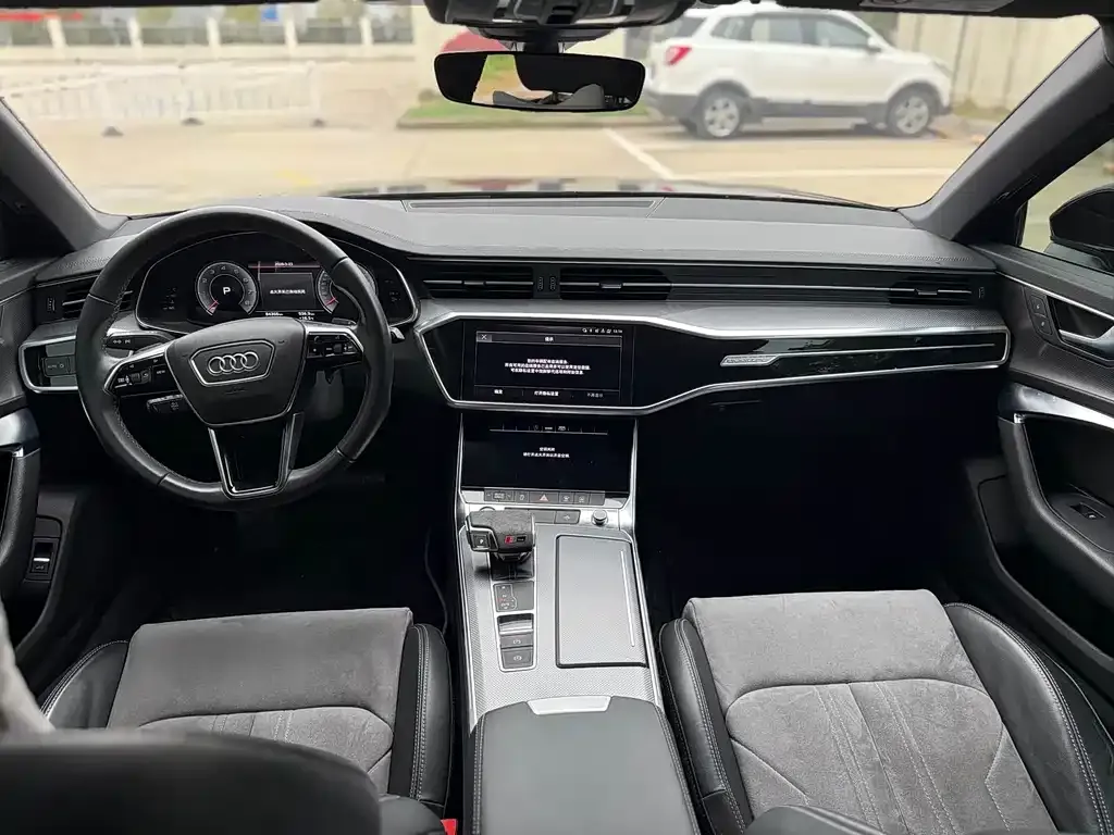 Audi A6L 2022 из CN, фото 6