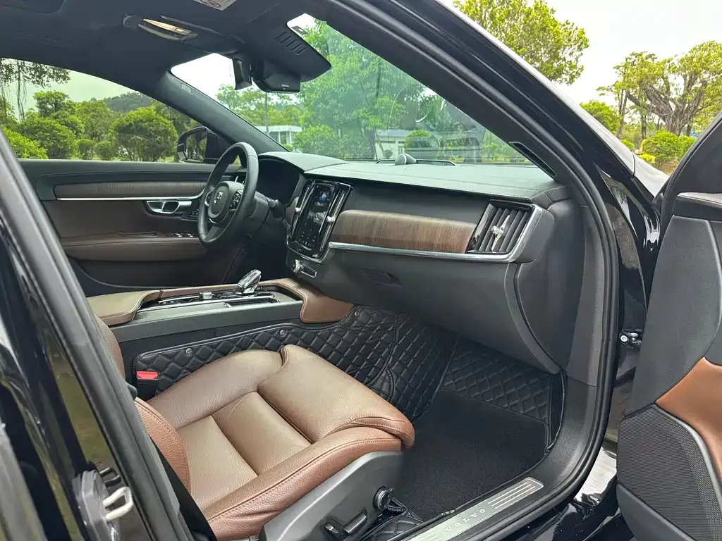 Volvo S90 — фото 7