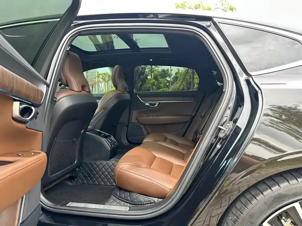 Volvo S90 — фото 6