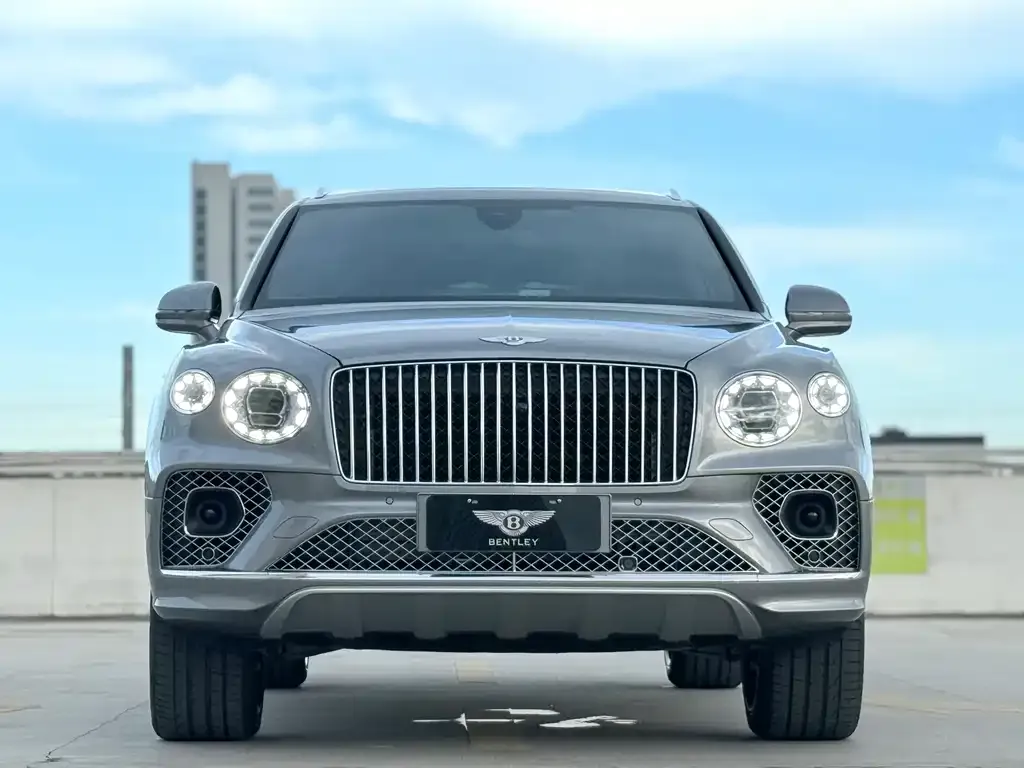 Bentley Bentayga — фото 2