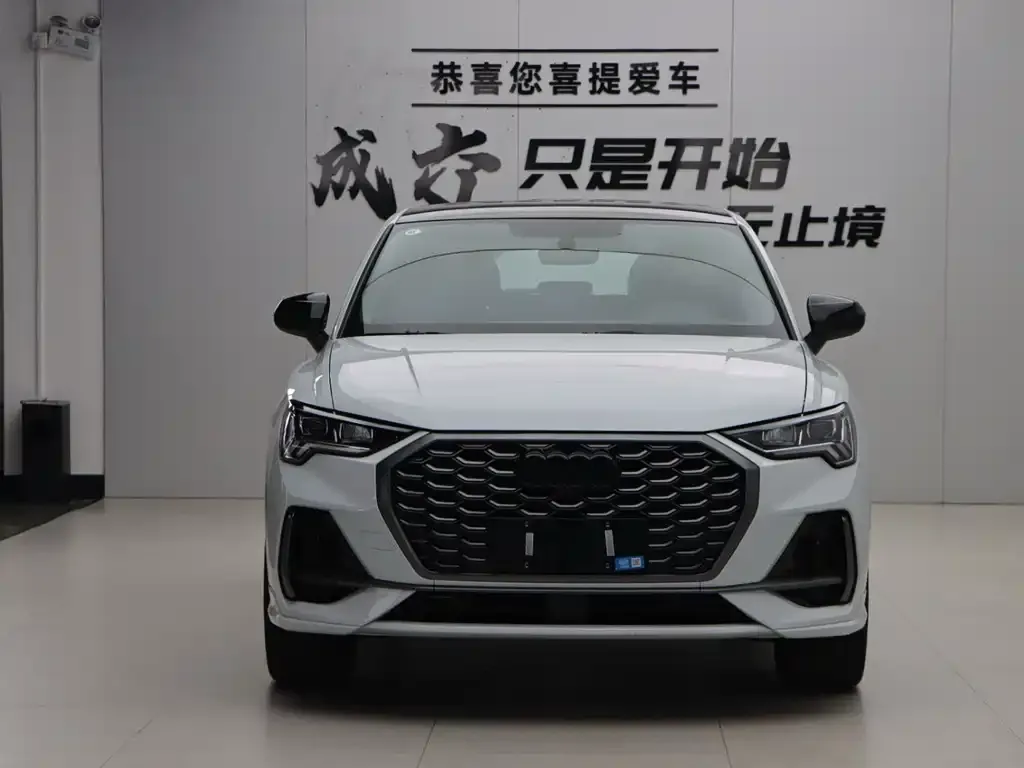 Audi Q3 Sportback — фото 6