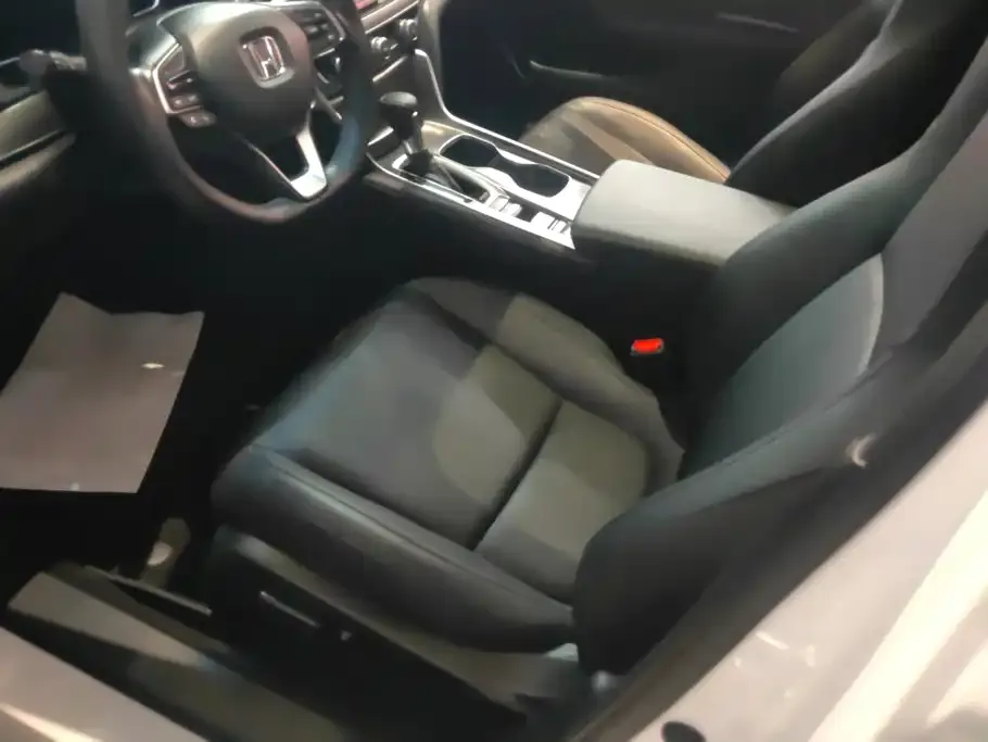 Honda Accord — фото 4