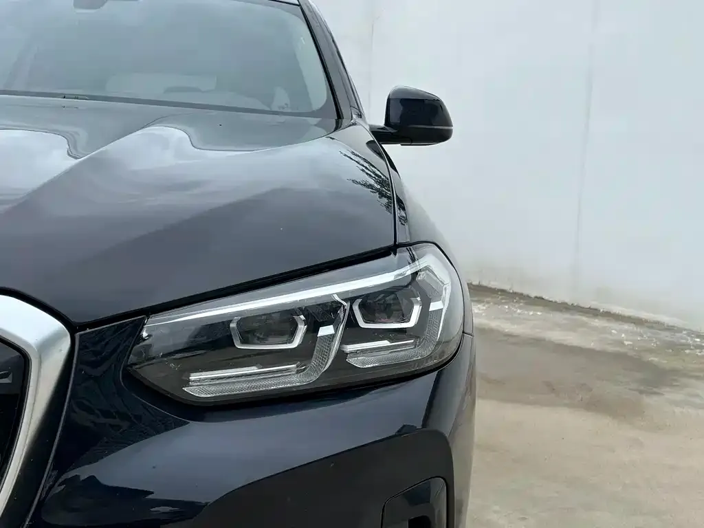 BMW iX3 — фото 6