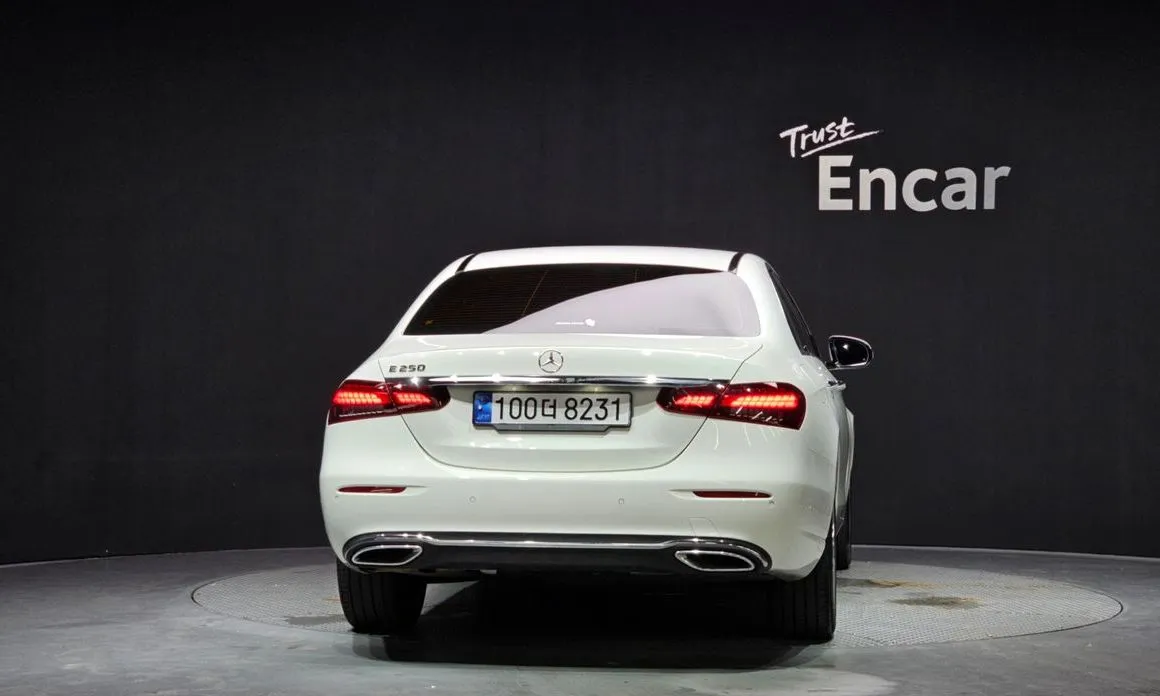 Mercedes-Benz E-Class 2023 из KR, фото 3