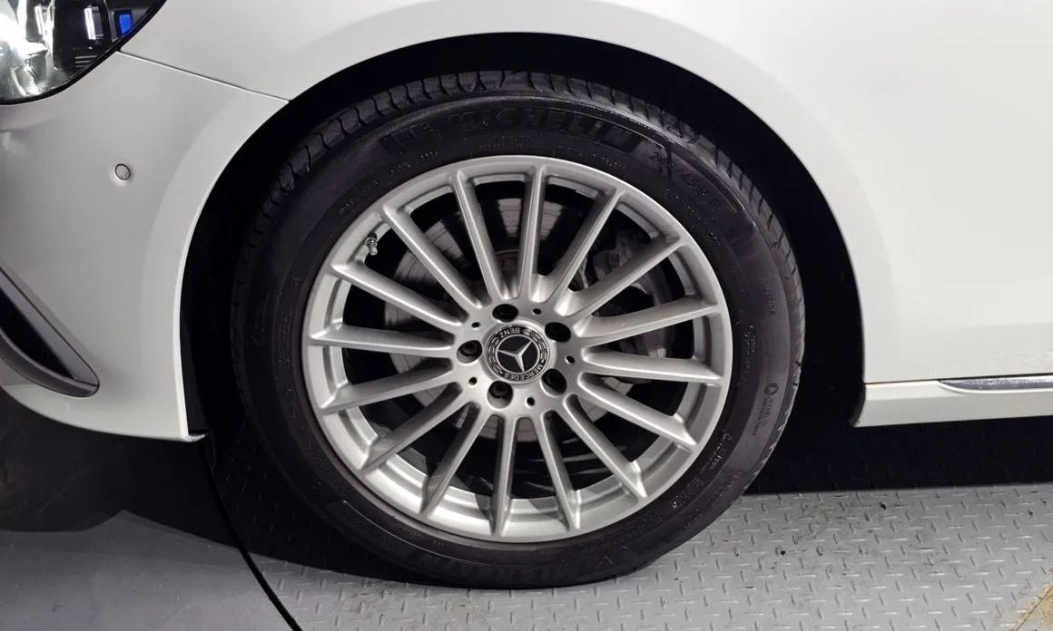 Mercedes-Benz E-Class 2023 из KR, фото 8