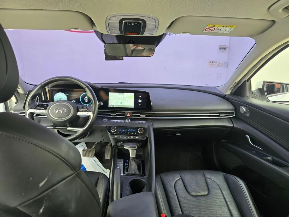 Hyundai AVANTE — фото 2
