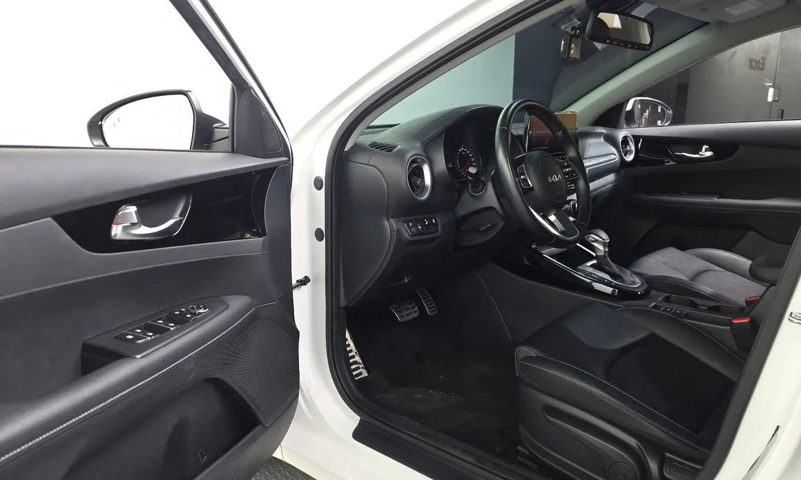 Kia K3 2023 из KR, фото 9