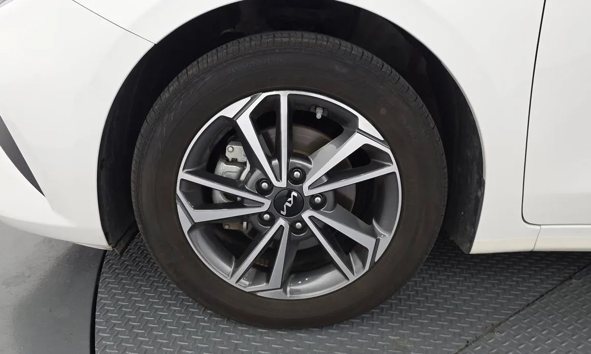 Kia K3 2023 из KR, фото 6