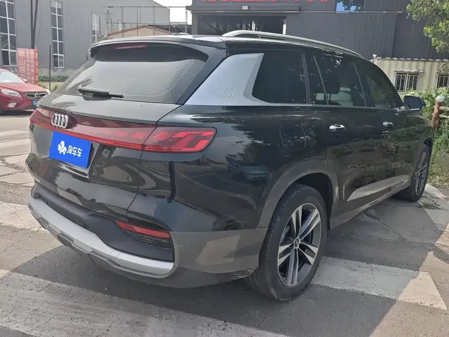Audi Q6 — фото 10