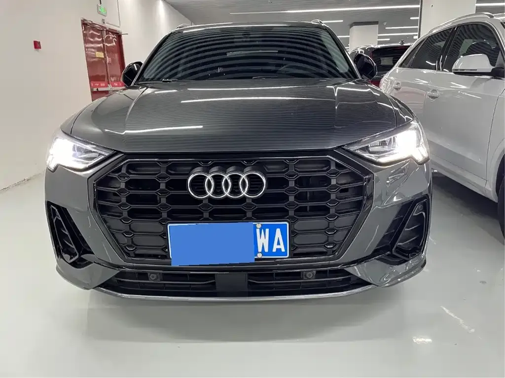 Audi Q3 2023 из CN, фото 8