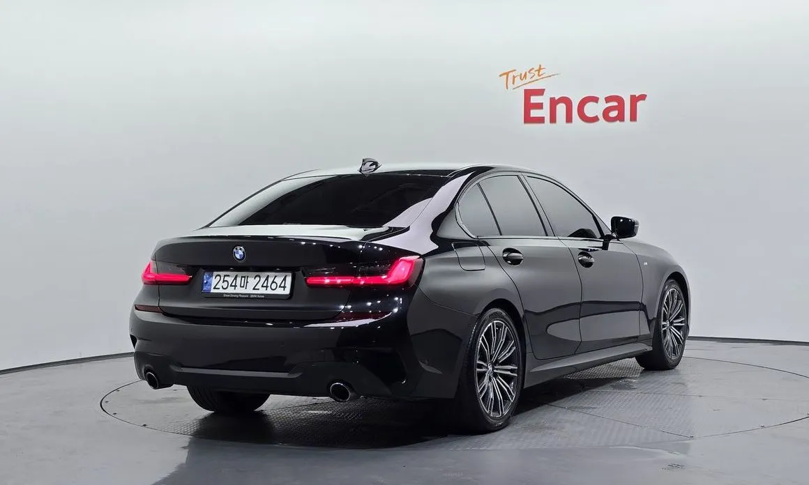 BMW 3-Series 2021 из KR, фото 3
