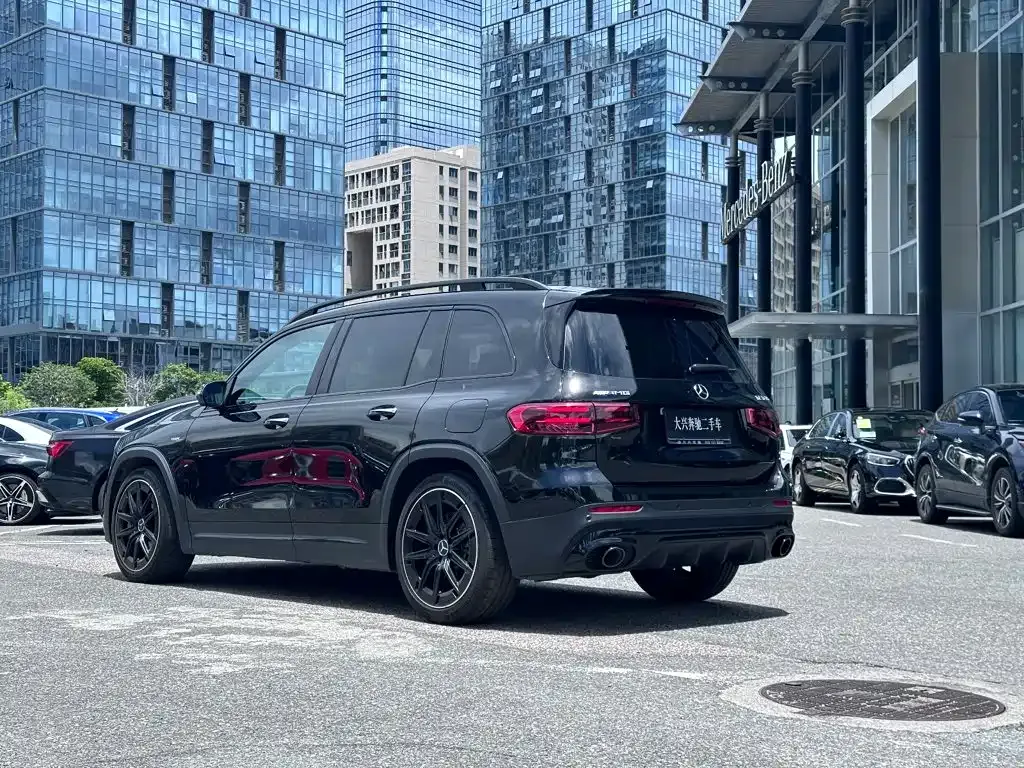 Mercedes-Benz GLB AMG — фото 6