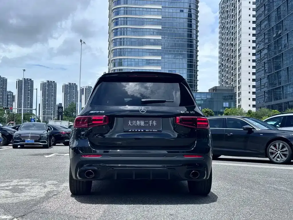 Mercedes-Benz GLB AMG — фото 8