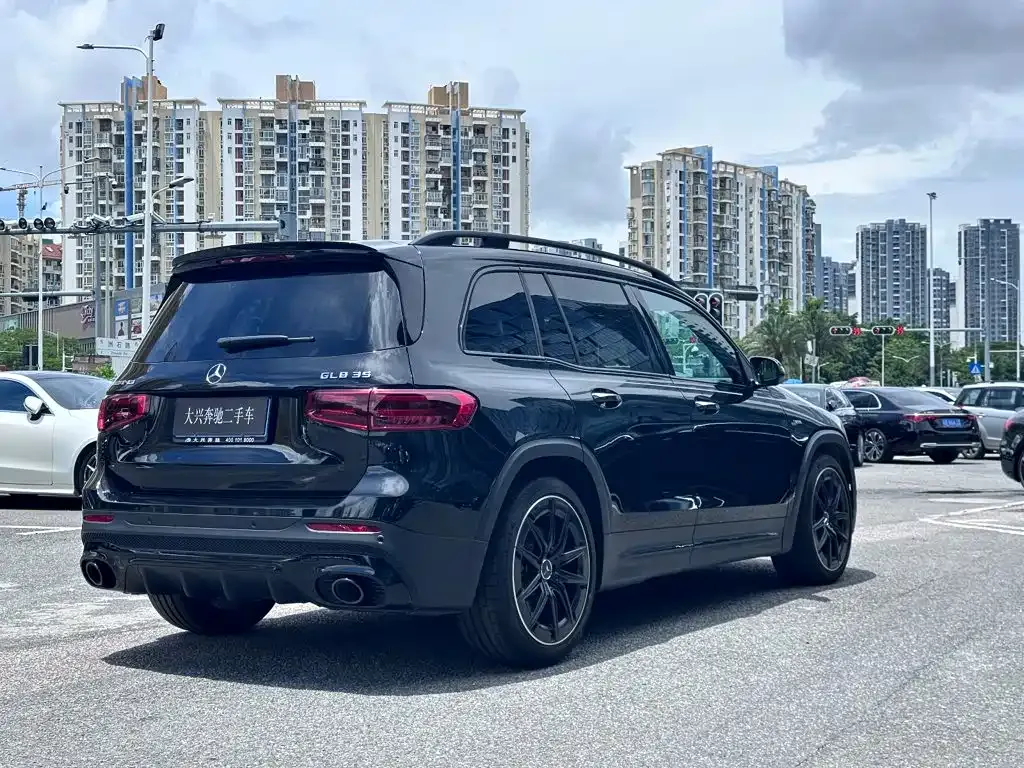 Mercedes-Benz GLB AMG — фото 7