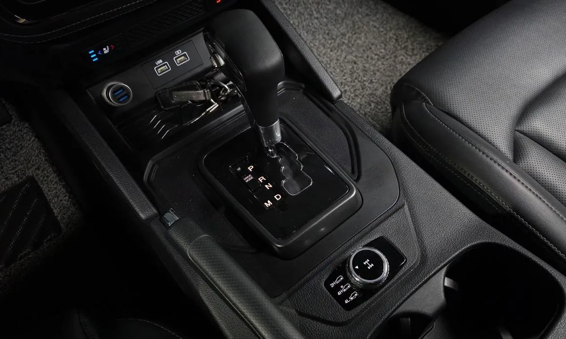 KG Mobility (Ssangyong) Rexton — фото 10