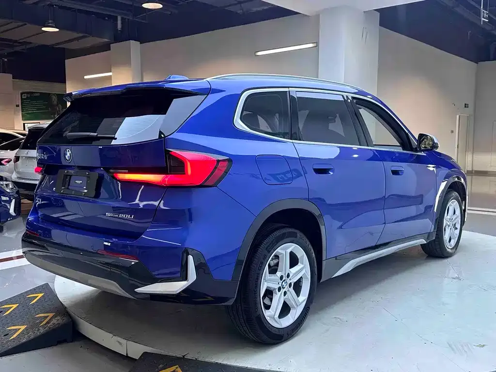 BMW X1 — фото 10