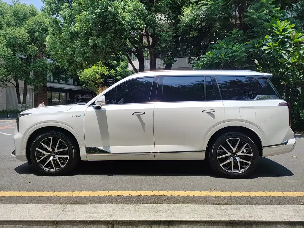 GAC Motor Trumpchi ES9 — фото 6